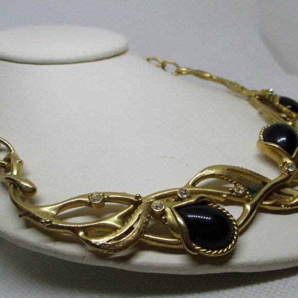 JOSE MARIA BARRERA Granada Necklace For Avon Branches Design Gold Tone Metal - Picture 3 of 15